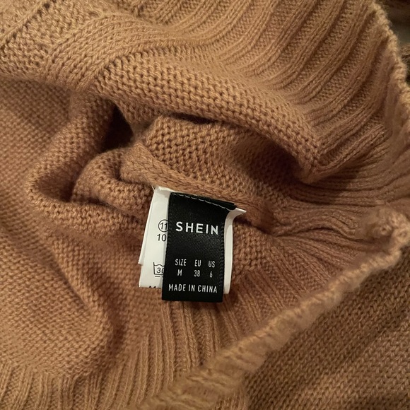 Cozy Brown Turtleneck Sweater size medium - Picture 2 of 3